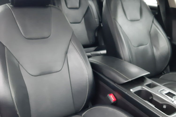 Ford Fusion Automat. 4x4. Benzyna. 239 Koni. Zadbany. Bogate Wyposażenie. zdjęcie 16