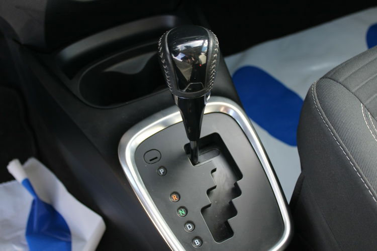 Toyota Yaris Hybrid Premium F-vat Salon Polska Gwarancja zdjęcie 22