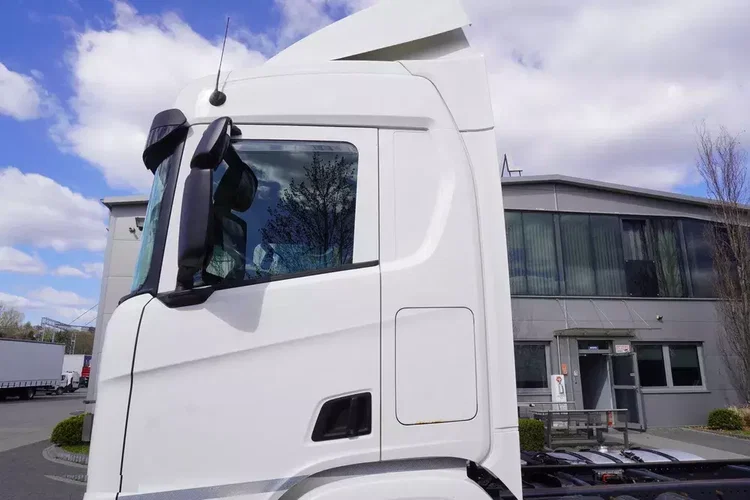 Scania R540 8×4 / oś podnoszona / kab.sypialna / rama 9.65m zdjęcie 17