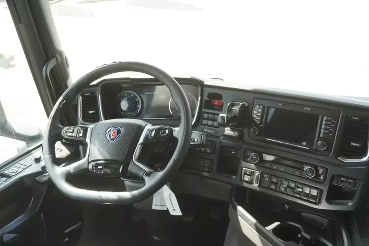 Scania R540 8×4 / oś podnoszona / kab.sypialna / rama 9.65m zdjęcie 26
