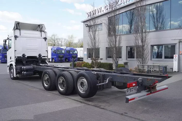 Scania R540 8×4 / oś podnoszona / kab.sypialna / rama 9.65m zdjęcie 4