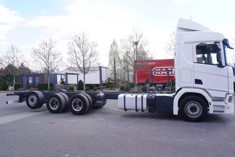 Scania R540 8×4 / oś podnoszona / kab.sypialna / rama 9.65m zdjęcie 7