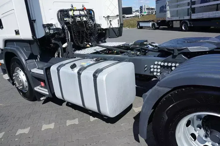 Scania R 490 / EURO 6 / HIGHLINE / HYDRAULIKA / RETARDER zdjęcie 10
