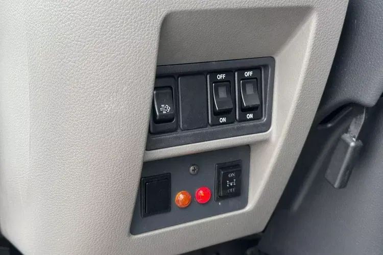 Nissan Cabstar zdjęcie 39