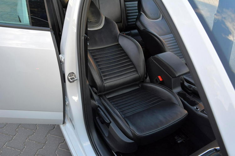 Skoda Octavia 2.0TDI(184KM) VRS Radar ACC Duża Navi Bi-Xenon Ledy Skóry 2xParkt Aso zdjęcie 22