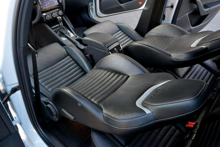 Skoda Octavia 2.0TDI(184KM) VRS Radar ACC Duża Navi Bi-Xenon Ledy Skóry 2xParkt Aso zdjęcie 26