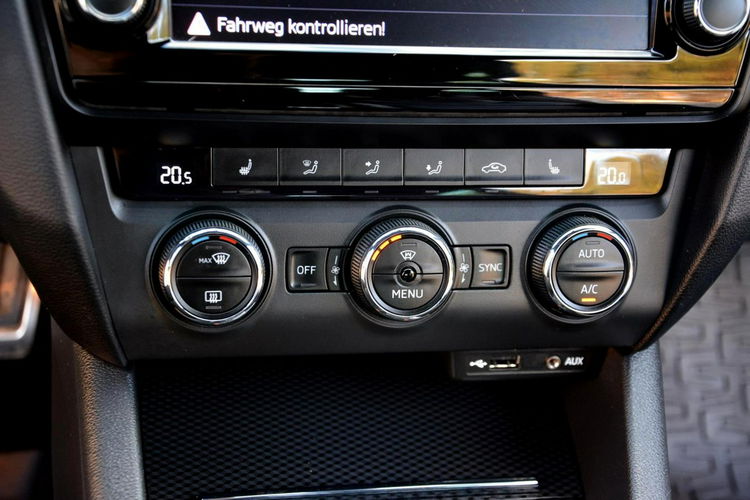 Skoda Octavia 2.0TDI(184KM) VRS Radar ACC Duża Navi Bi-Xenon Ledy Skóry 2xParkt Aso zdjęcie 31