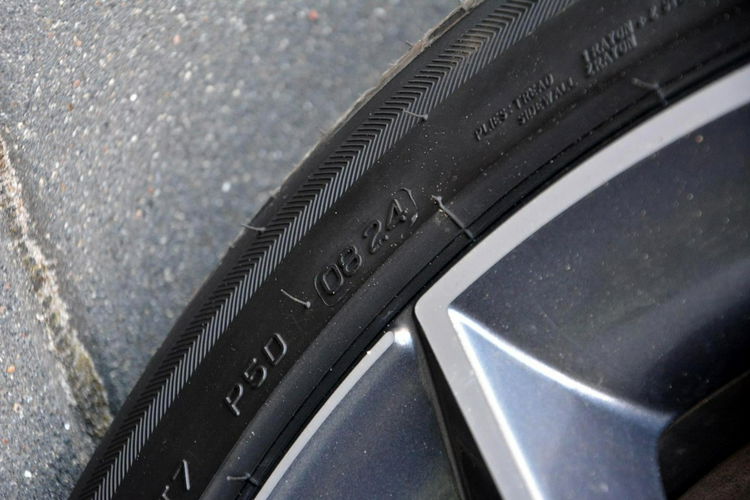 Skoda Octavia 2.0TDI(184KM) VRS Radar ACC Duża Navi Bi-Xenon Ledy Skóry 2xParkt Aso zdjęcie 39