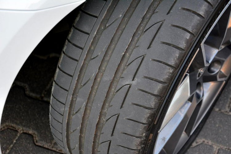 Skoda Octavia 2.0TDI(184KM) VRS Radar ACC Duża Navi Bi-Xenon Ledy Skóry 2xParkt Aso zdjęcie 40