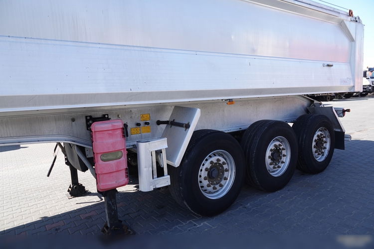 BENALU WYWROTKA / 25 m3 / ALUMINIOWA / OŚ PODNOSZONA / WAGA: 5 100 KG / SPROWADZONA zdjęcie 10