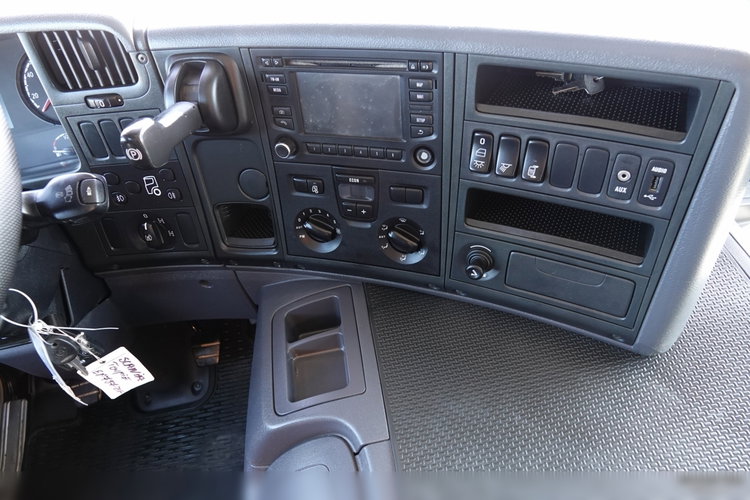 Scania P 410/ 8x4 / BETONOMIESZARKA / GRUSZKA / LIEBHERR / 9m3 zdjęcie 38