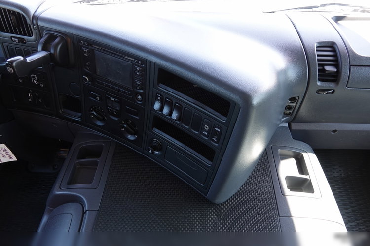 Scania P 410/ 8x4 / BETONOMIESZARKA / GRUSZKA / LIEBHERR / 9m3 zdjęcie 39