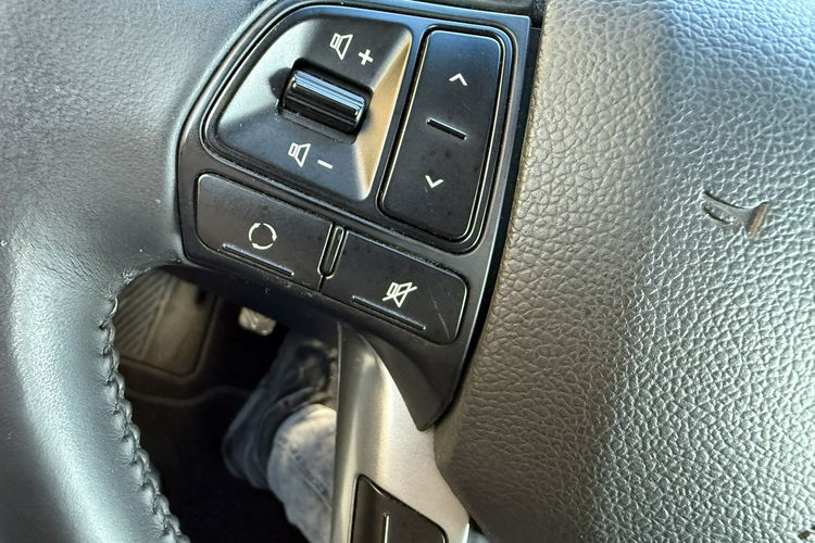 Kia Rio Zadbana - przepiękny perłowy kolor zdjęcie 9