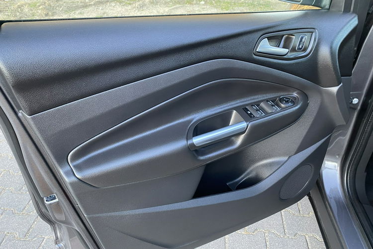 Ford Kuga +Ledy+Climatronic+Podg.Fotele+Podg. przednia szyba+Podg. kierownica zdjęcie 15