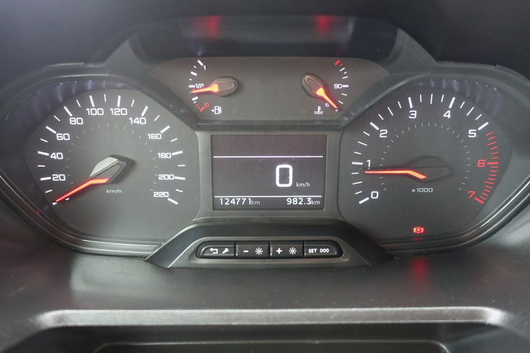 Peugeot Partner Rezerwacja Rezerwacja Rezerwacja zdjęcie 15