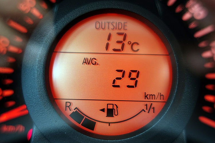 Toyota Aygo TYLKO 48 TYŚ KM 5-Drzwi LED+Tempomat GWARANCJA 1WŁ Kraj Bezwypadkowy 4x2 zdjęcie 27
