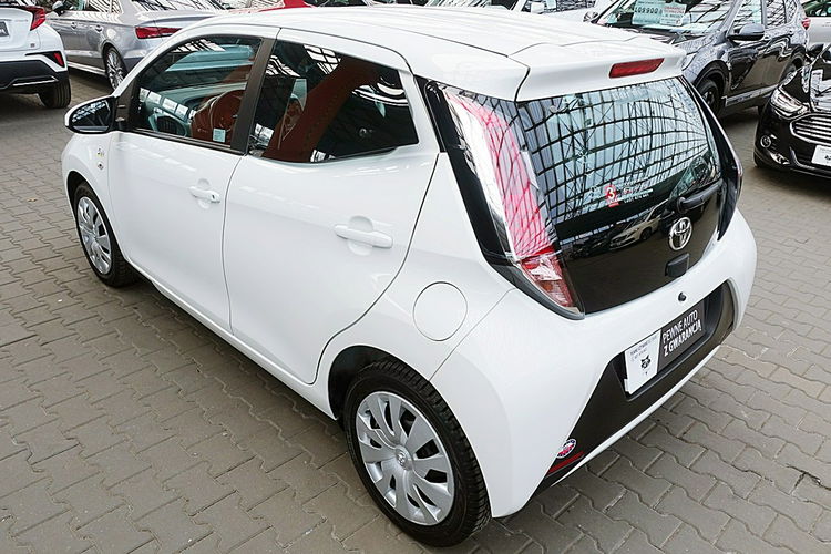 Toyota Aygo TYLKO 48 TYŚ KM 5-Drzwi LED+Tempomat GWARANCJA 1WŁ Kraj Bezwypadkowy 4x2 zdjęcie 45