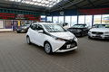 samochód osobowy Toyota zdjęcie 4