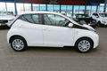 samochód osobowy Toyota zdjęcie 58