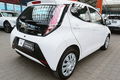samochód osobowy Toyota zdjęcie 65