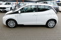 samochód osobowy Toyota zdjęcie 69