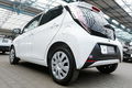 samochód osobowy Toyota zdjęcie 76