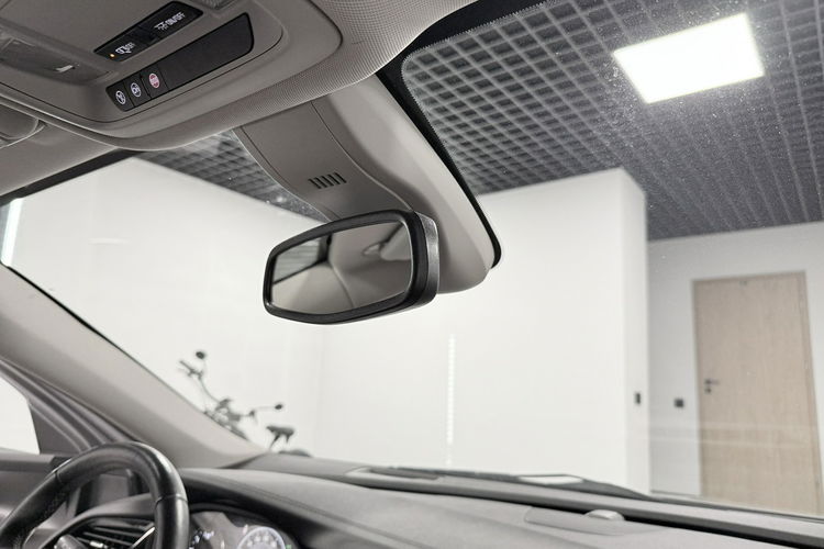 Opel Insignia 2.0 CDTi 170PS GRAND SPORT Innovation Virtual Kamera Nav LUXLed NIEMCY zdjęcie 31