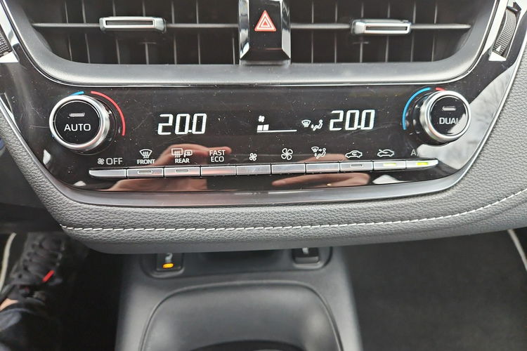 Toyota Corolla 1.8 HYBRID 122KM COMFORT TECH, salon Polska, gwarancja, FV23% zdjęcie 12