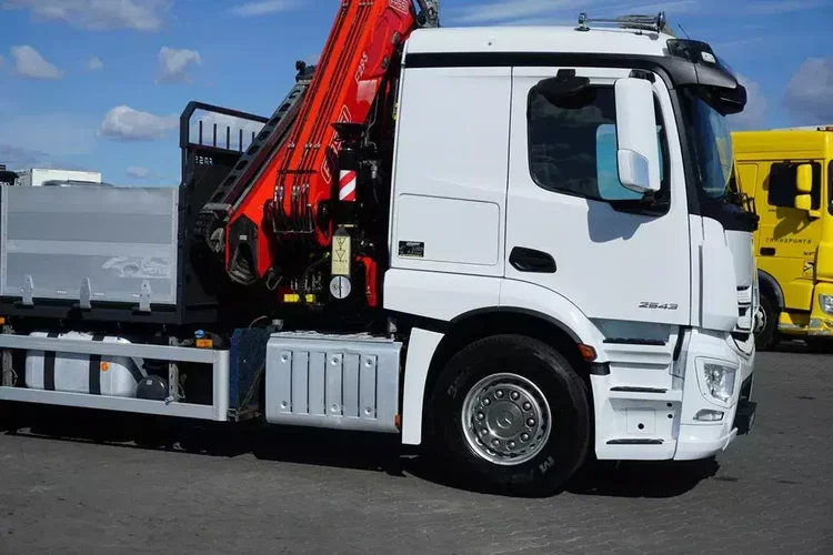 Mercedes ACTROS / 2543 / 6 X 2 / SKRZYNIOWY + HDS / FASSI F-295 / WYSIĘG 17 M / OŚ SKRĘTNA zdjęcie 32