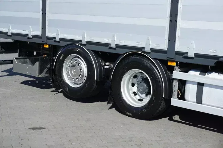 Mercedes ACTROS / 2543 / 6 X 2 / SKRZYNIOWY + HDS / FASSI F-295 / WYSIĘG 17 M / OŚ SKRĘTNA zdjęcie 34