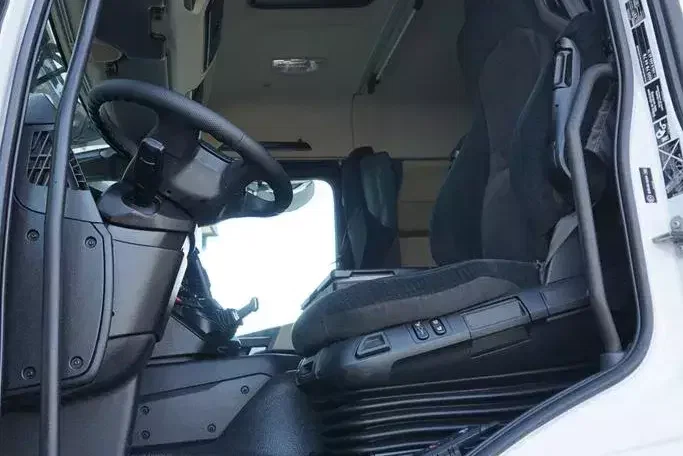 Mercedes ACTROS / 2543 / 6 X 2 / SKRZYNIOWY + HDS / FASSI F-295 / WYSIĘG 17 M / OŚ SKRĘTNA zdjęcie 9