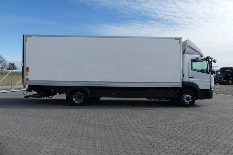 Mercedes ATEGO 1524 / KONTENER 7.60 + WINDA / EURO 6 / NISKI PRZEBIEG zdjęcie 10
