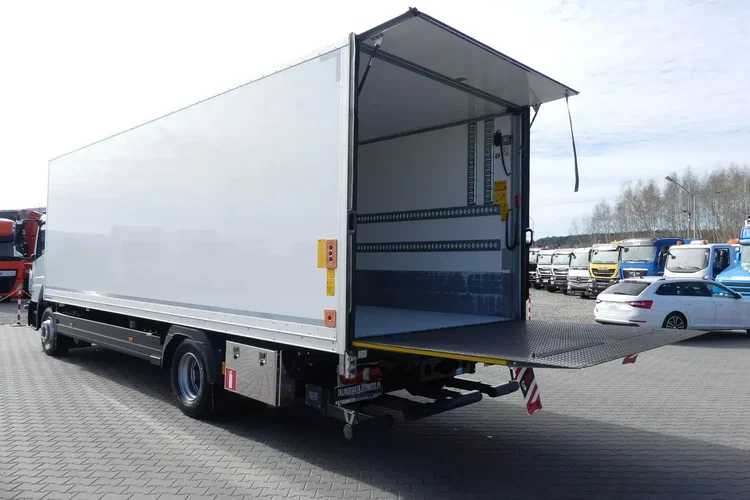 Mercedes ATEGO 1524 / KONTENER 7.60 + WINDA / EURO 6 / NISKI PRZEBIEG zdjęcie 20