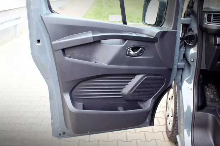 Renault trafic zdjęcie 22