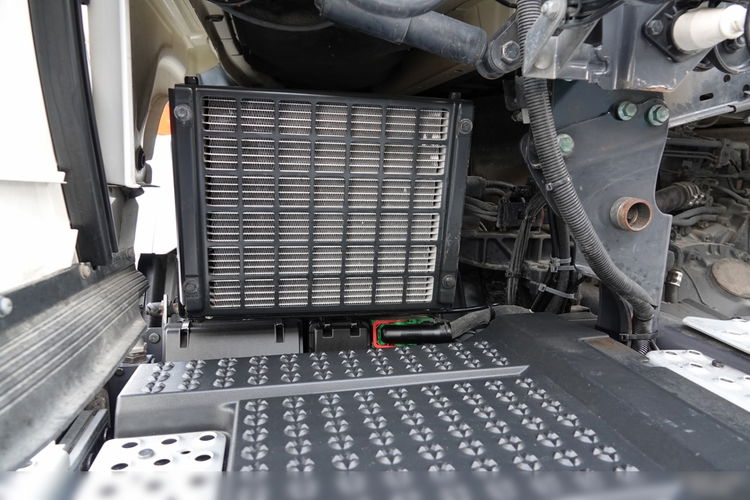 Scania R 500 / RETARDER / KLIMA POSTOJOWA /  OPONY 100% / ALUFELGI / PO KONTRAKCIE SERWISOWYM zdjęcie 21