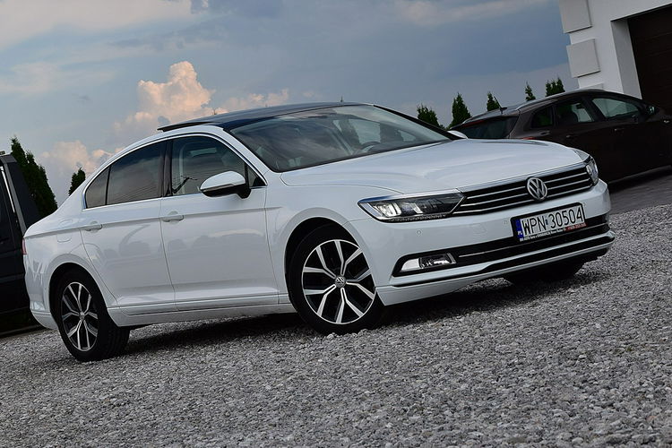Volkswagen Passat Sedan Led Navi Pdc Szyber Gwarancja zdjęcie 20