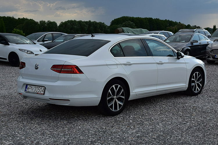 Volkswagen Passat Sedan Led Navi Pdc Szyber Gwarancja zdjęcie 26