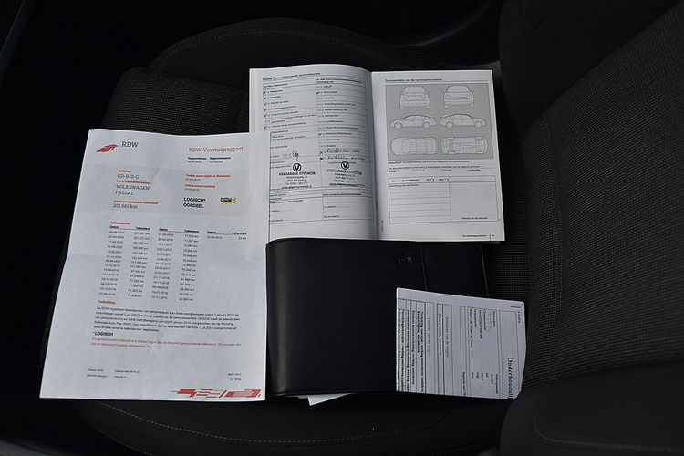 Volkswagen Passat Sedan Led Navi Pdc Szyber Gwarancja zdjęcie 8