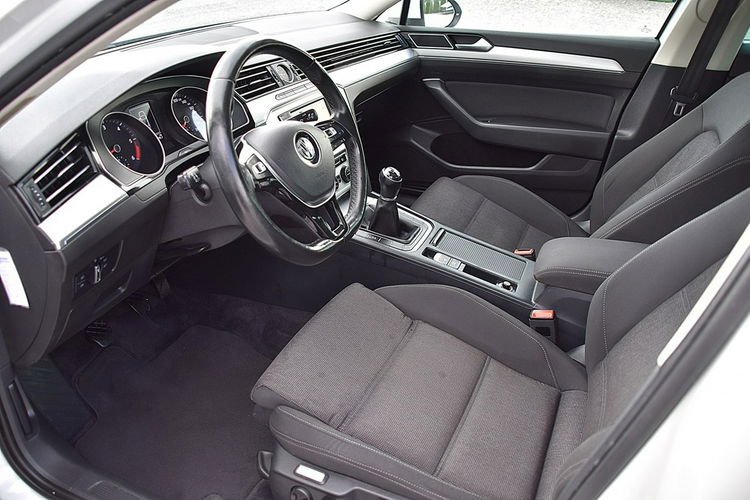 Volkswagen Passat Sedan Led Navi Pdc Szyber Gwarancja zdjęcie 9