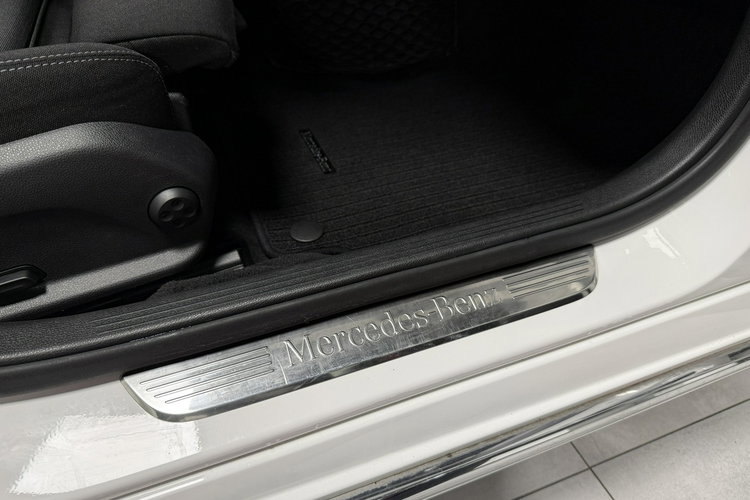Mercedes C 200 c200 2.2CDI 136KM Lifting Avantgarde Sport Duża Navi FullLed Z NIEMIEC zdjęcie 21