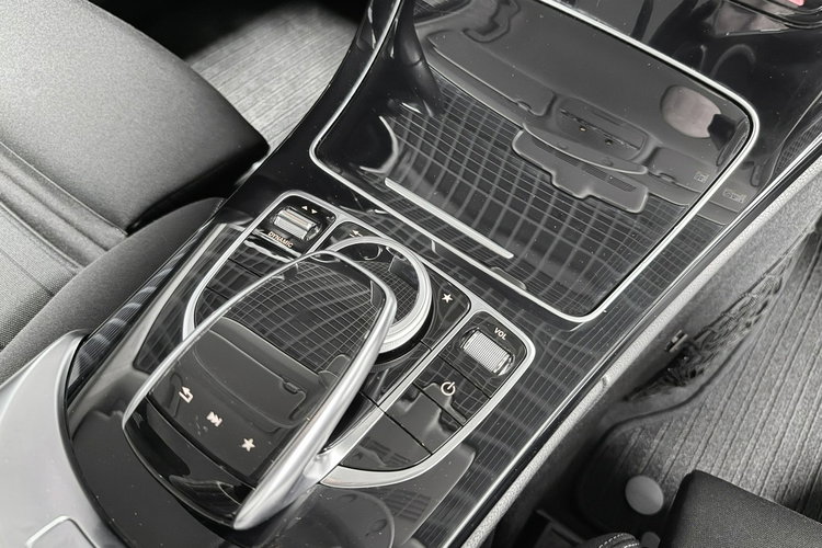 Mercedes C 200 c200 2.2CDI 136KM Lifting Avantgarde Sport Duża Navi FullLed Z NIEMIEC zdjęcie 23