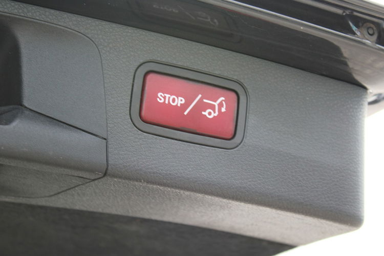 Mercedes E 220 AMG/Avantgarde 4-Matic Virtual Kamera zdjęcie 14