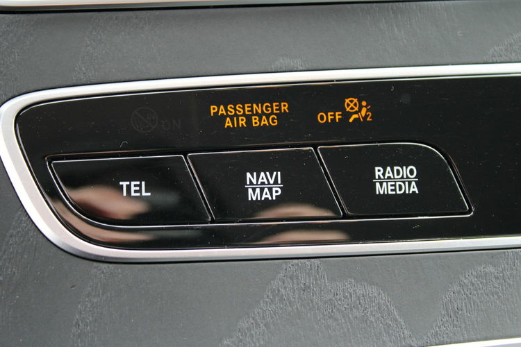 Mercedes E 220 AMG/Avantgarde 4-Matic Virtual Kamera zdjęcie 29