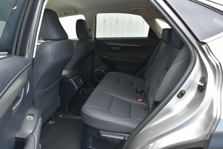 Lexus NX NX300h AWD 197KM 2021r. SALON Impression Full LED Kamera NAVi Skóra zdjęcie 14