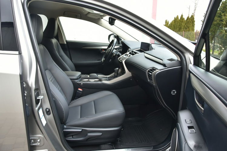 Lexus NX NX300h AWD 197KM 2021r. SALON Impression Full LED Kamera NAVi Skóra zdjęcie 16