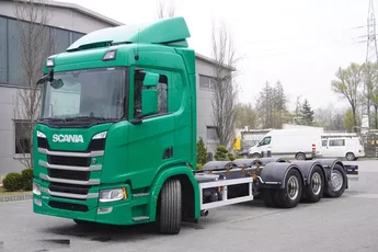 Scania R540 8×4 / Rama 8.7 m / oś skrętna / 2020