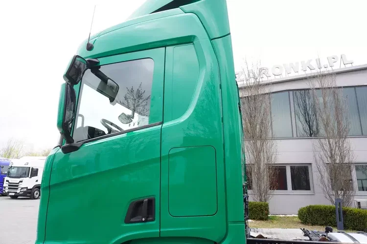 Scania R540 8×4 / Rama 8.7 m / oś skrętna / 2020 zdjęcie 16