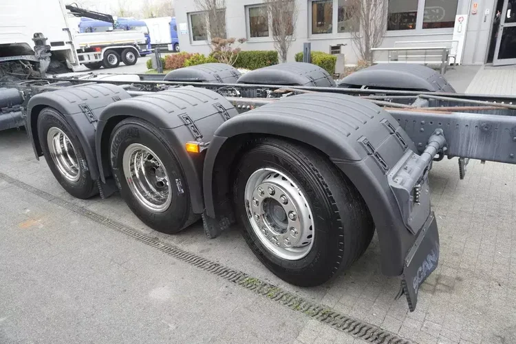 Scania G540 8x4 / Rama 8.7 m / oś skrętna / 2021 zdjęcie 12