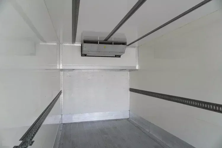 Mercedes Actros 1824 / Chłodnia 22 EPAL / Carrier Supra 1250 / kab. sypialna zdjęcie 13