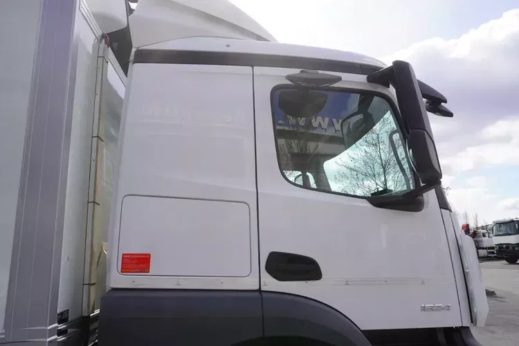 Mercedes Actros 1824 / Chłodnia 22 EPAL / Carrier Supra 1250 / kab. sypialna zdjęcie 16
